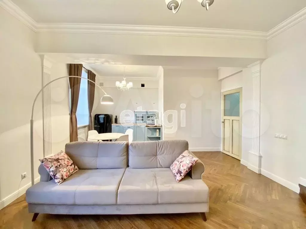 2-к. квартира, 60 м, 2/4 эт. - Фото 1