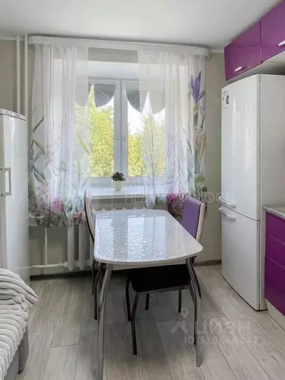 2-к кв. Тюменская область, Тюмень ул. Боровская, 33 (52.0 м) - Фото 0