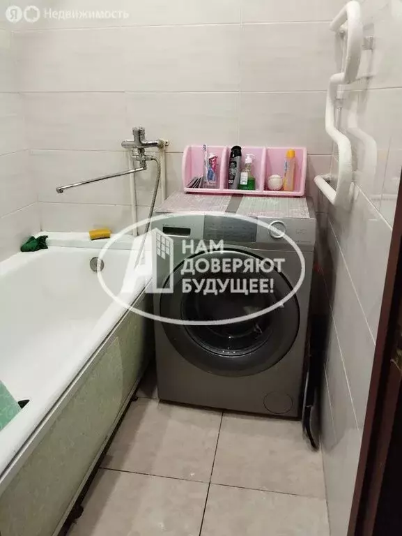 3-комнатная квартира: Березники, улица Мира, 87 (59.7 м) - Фото 1