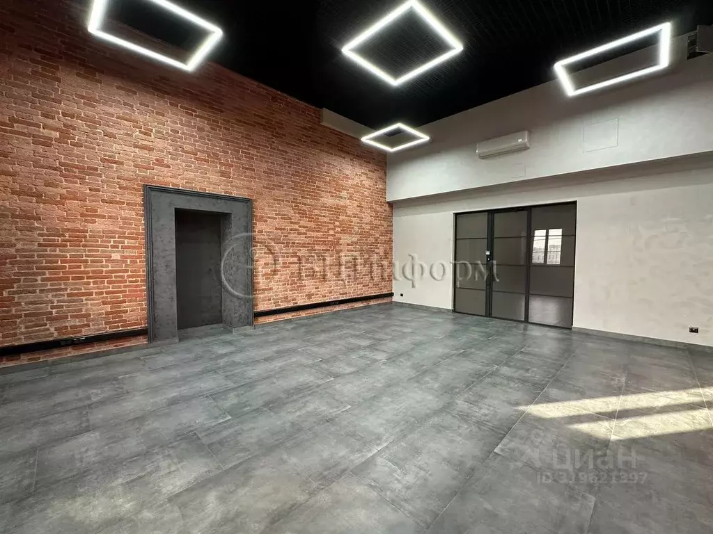 Офис в Санкт-Петербург наб. Обводного Канала, 23Б (900 м) - Фото 1