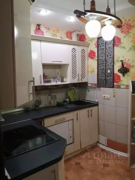 3-к кв. Крым, Керчь пер. 1-й Портовый, 8 (61.2 м) - Фото 1
