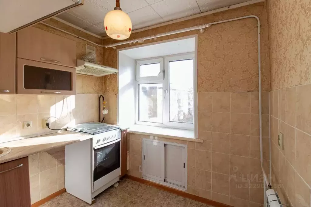 2-к кв. Красноярский край, Красноярск Черемушки мкр, ул. Ширинская, 13 ... - Фото 1