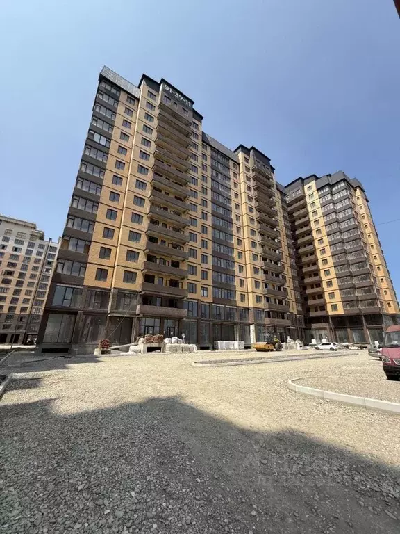 2-к кв. Дагестан, Махачкала ул. Маковая, 2к6 (76.0 м) - Фото 0