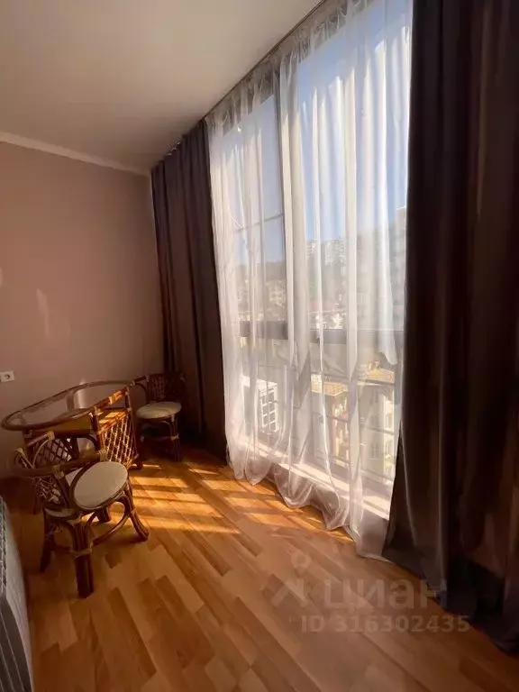 1-к кв. Краснодарский край, Сочи ул. Параллельная, 8/6 (39.0 м) - Фото 0