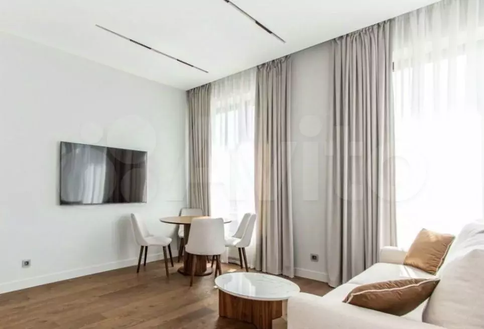 4-к. квартира, 70 м, 4/14 эт. - Фото 1