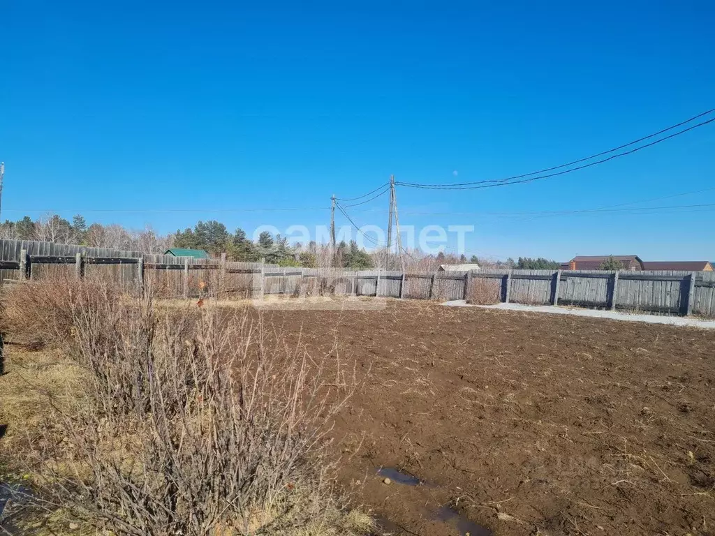 Участок в Иркутская область, Иркутский муниципальный округ, д. Карлук, ... - Фото 1