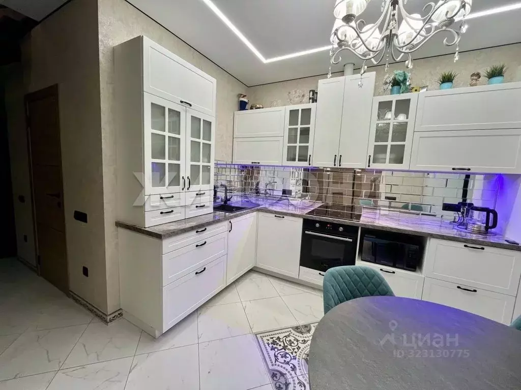 Таунхаус в Новосибирская область, Новосибирский район, Каменский ... - Фото 2