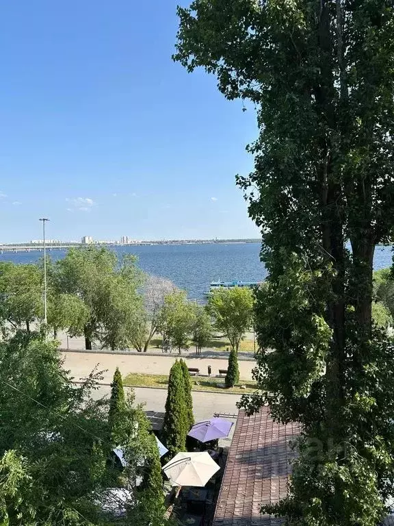 Студия Саратовская область, Саратов наб. Космонавтов, 6 (42.0 м) - Фото 0