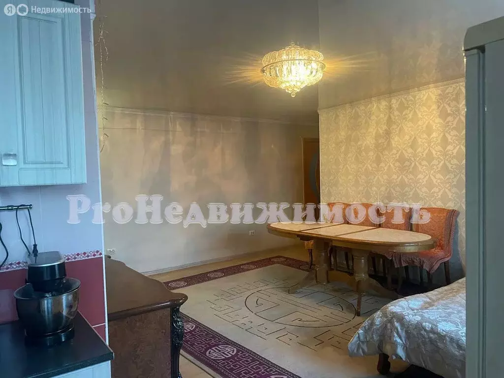 3-комнатная квартира: Кызыл, улица Ленина, 83 (54.6 м) - Фото 1