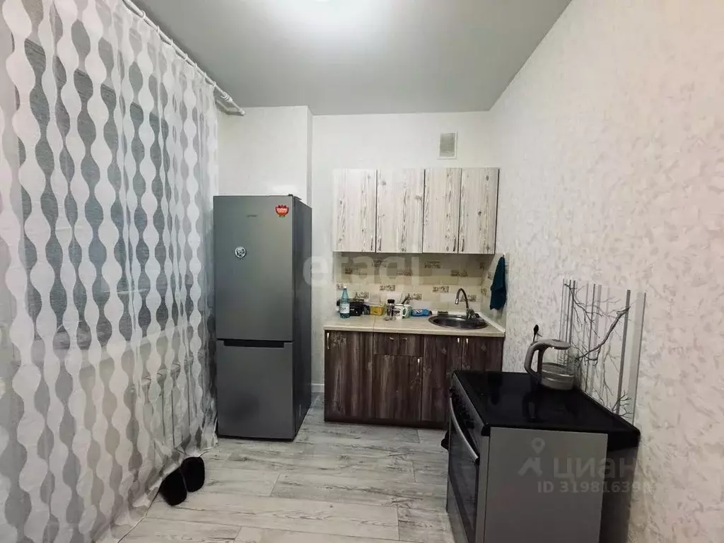 2-к кв. Ямало-Ненецкий АО, Салехард Кооперативная ул., 2 (53.9 м) - Фото 1