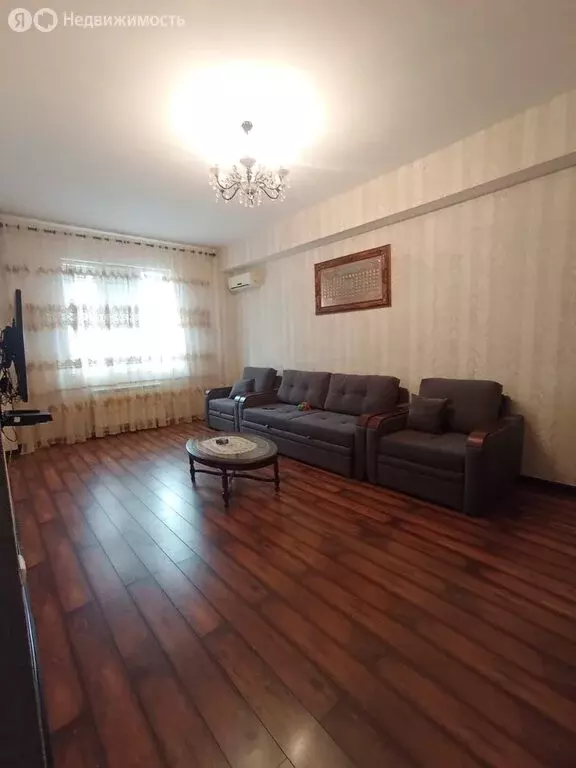 2-комнатная квартира: Каспийск, улица Амет-хан Султана, 2А (76 м) - Фото 1