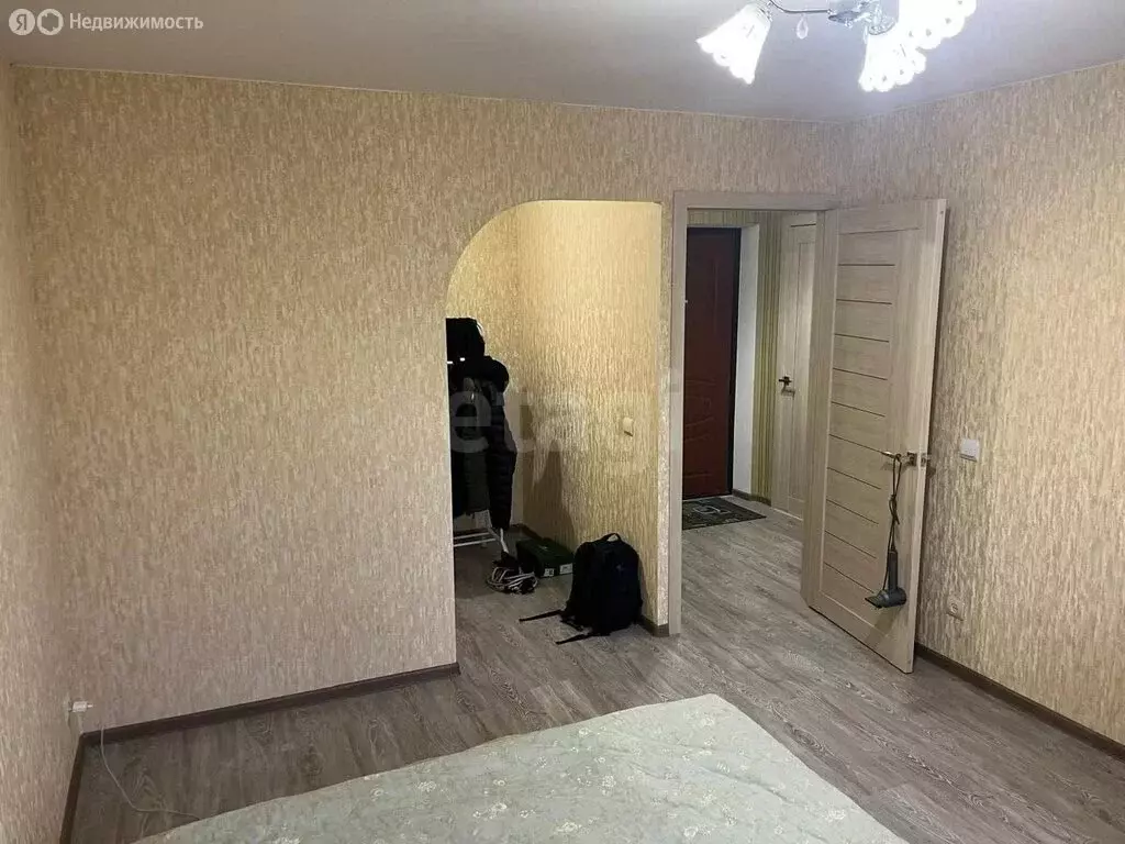 1-комнатная квартира: Клинцы, улица Скоробогатова, 1 (36.7 м) - Фото 2