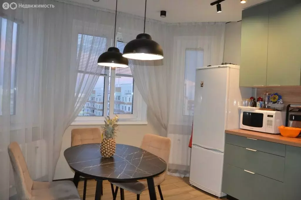 2-комнатная квартира: Курск, улица Евгения Клевцова, 6 (56 м) - Фото 0