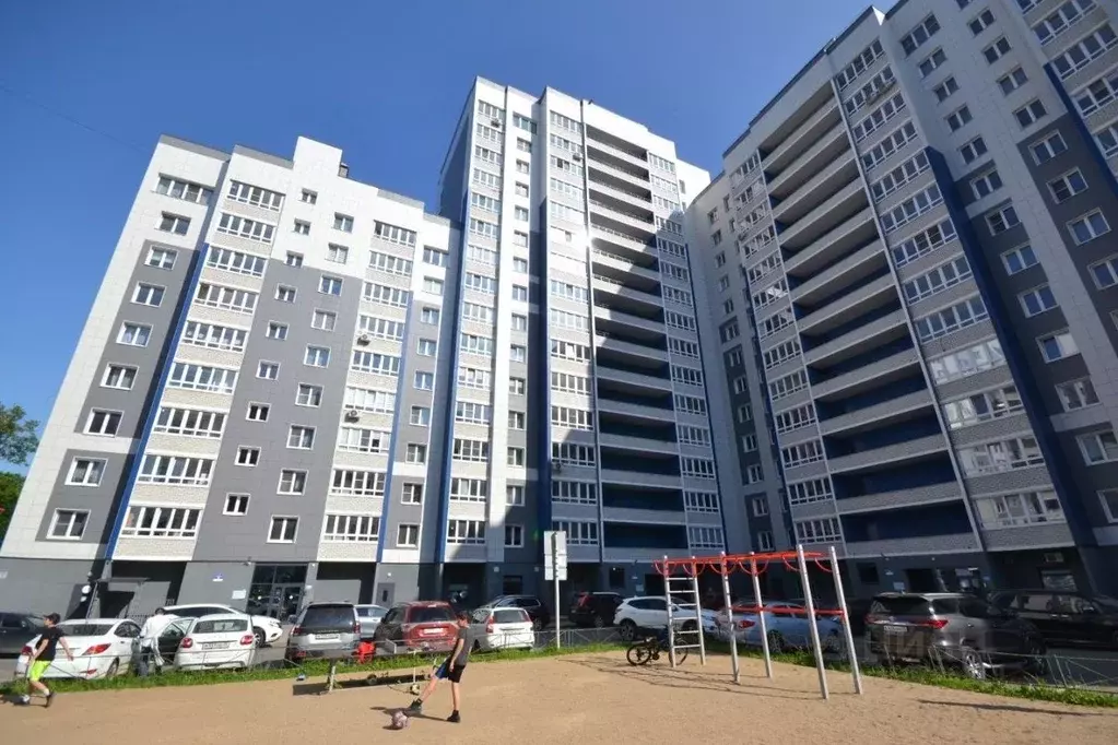 3-к кв. Вологодская область, Череповец ул. Максима Горького, 3 (79.8 ... - Фото 2