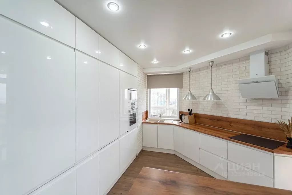 3-к кв. Свердловская область, Екатеринбург Вторчермет жилрайон, ул. ... - Фото 2