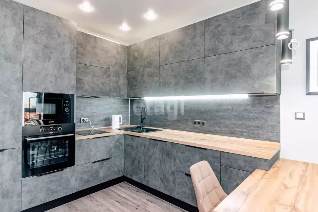 Студия Ханты-Мансийский АО, Ханты-Мансийск ул. Доронина, 19 (36.0 м) - Фото 1