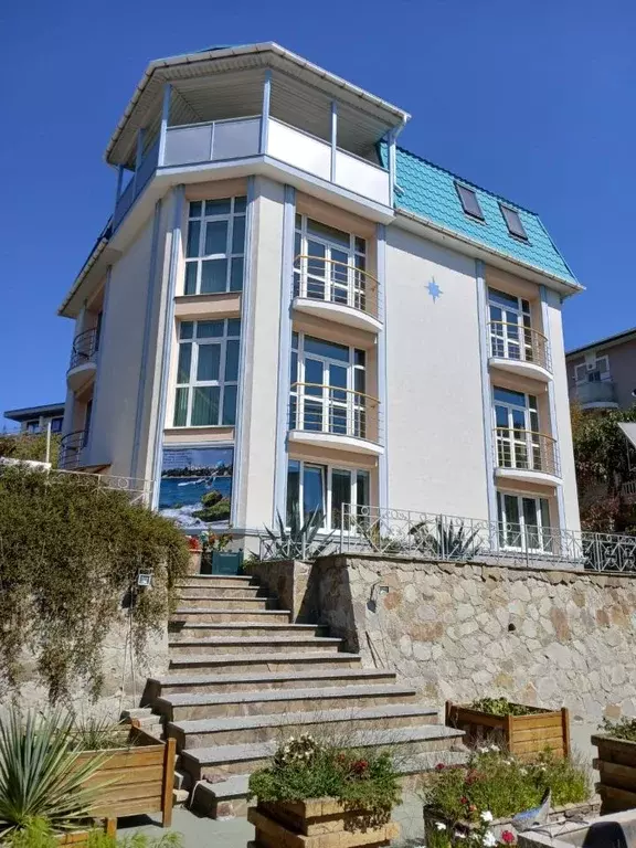 Дом в Крым, Алушта ул. Судакская, 29 (390 м) - Фото 1