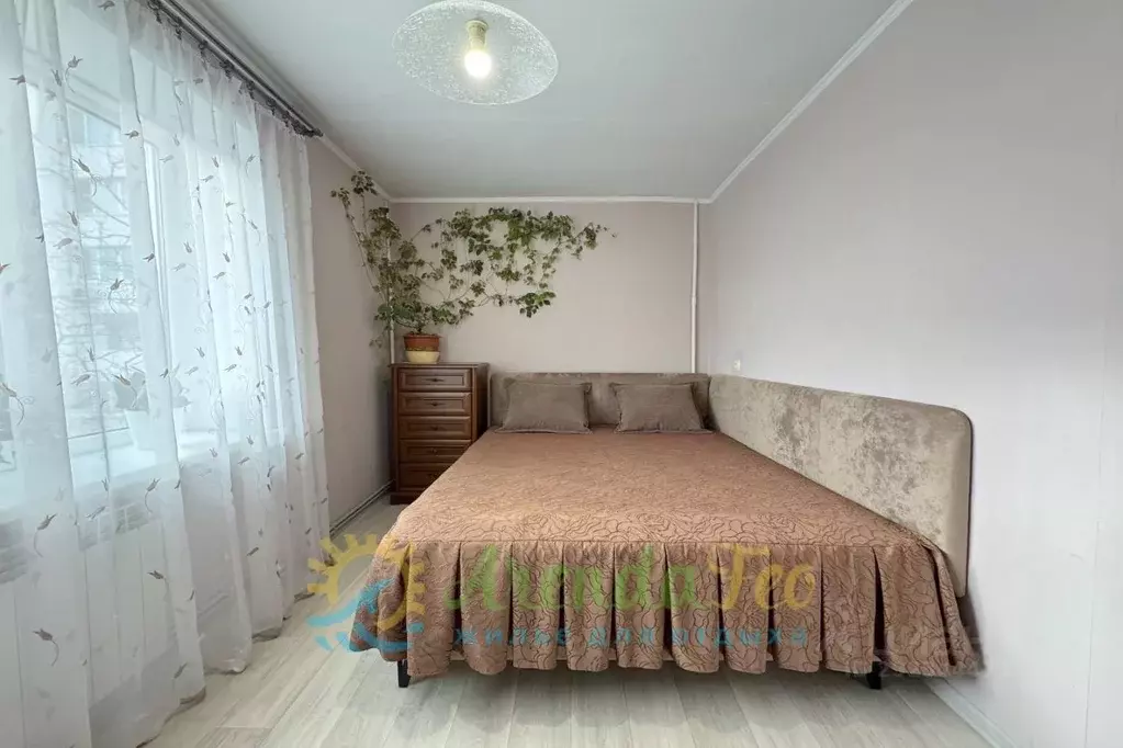 3-к кв. Крым, Феодосия бул. Старшинова, 10 (60.0 м) - Фото 2