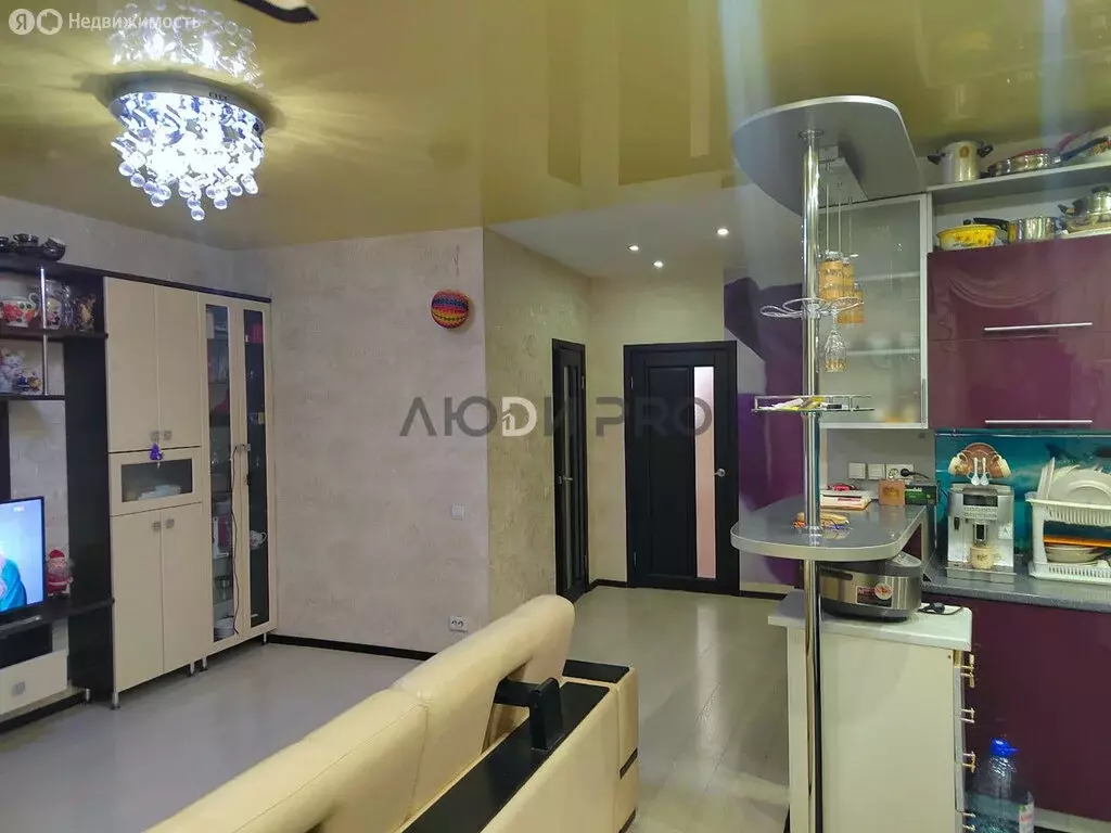 3-комнатная квартира: Сыктывкар, район Орбита, Покровский бульвар, 16 ... - Фото 1