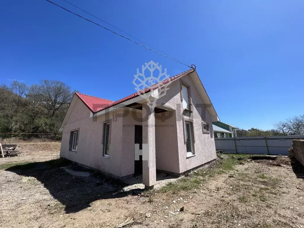 Дом в Крым, Алушта муниципальный округ, с. Лучистое ул. Совхозная (110 ... - Фото 1