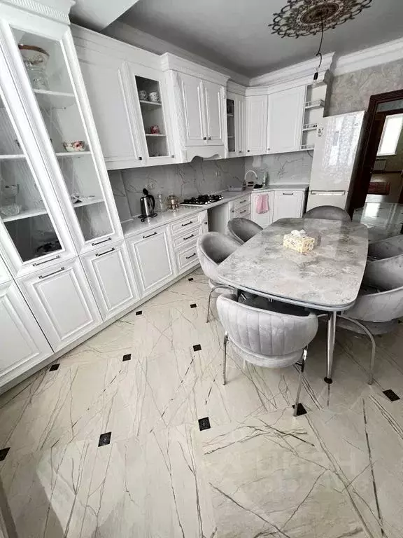 2-к кв. Дагестан, Избербаш ул. Г. Гамидова, 87Б/1 (74.0 м) - Фото 1