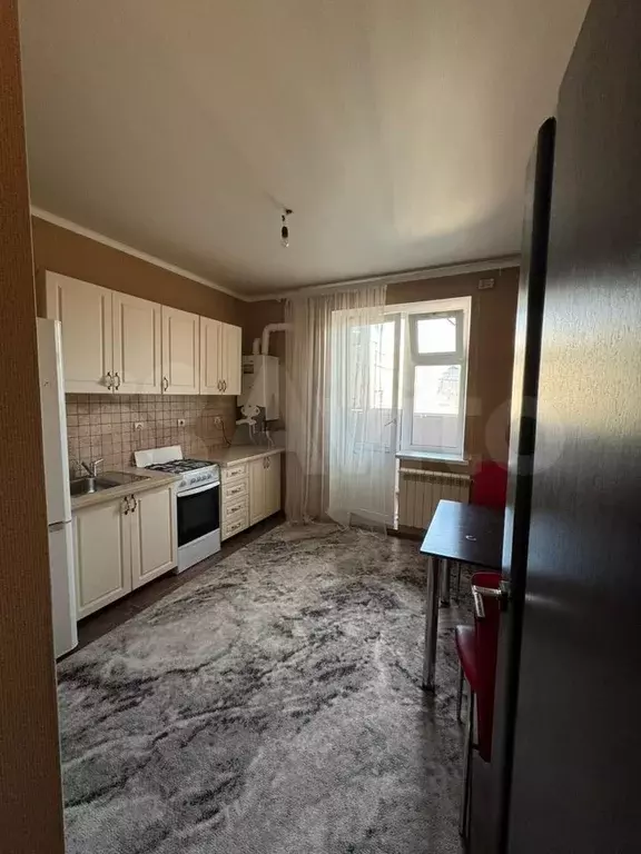 1-к. квартира, 40 м, 12/13 эт. - Фото 0