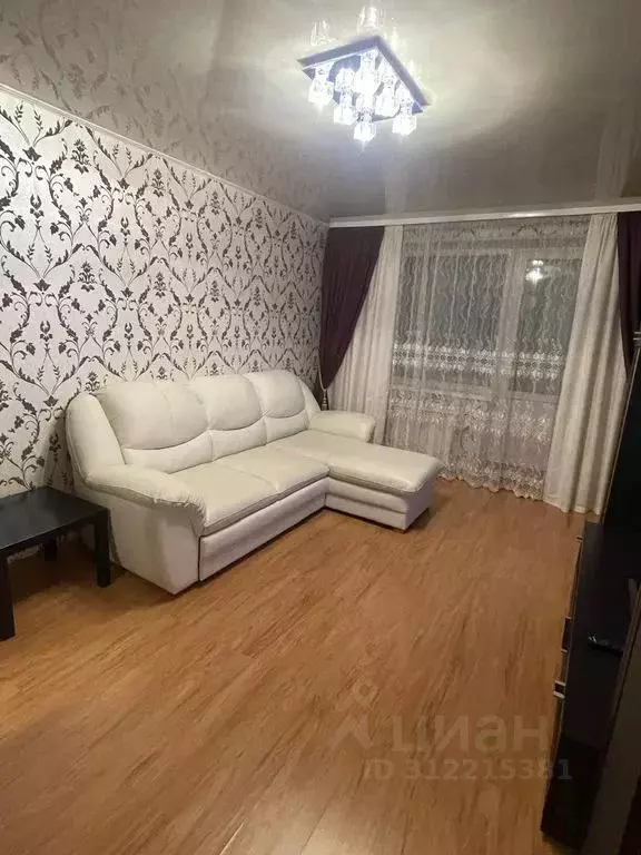 3-к кв. Вологодская область, Череповец Рыбинская ул., 64 (55.0 м) - Фото 0