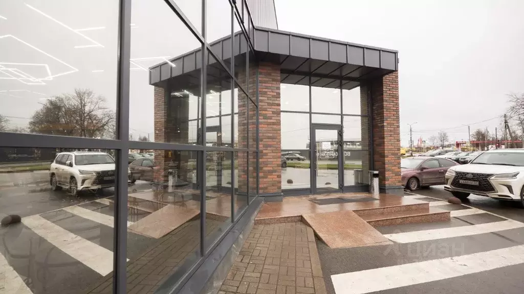 Помещение свободного назначения в Псковская область, Псков ул. Леона ... - Фото 1