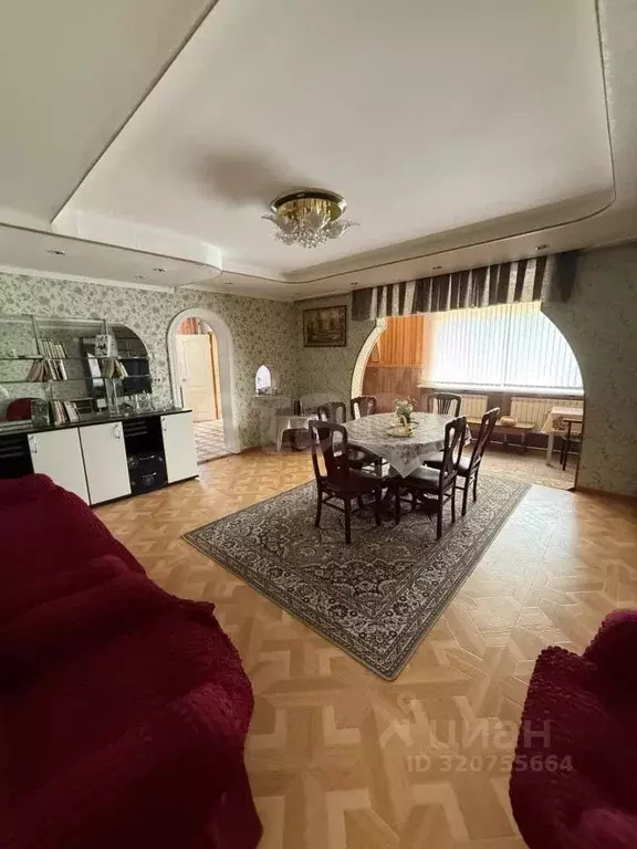 Дом в Сахалинская область, Южно-Сахалинск Брянская ул., 26 (400 м) - Фото 1
