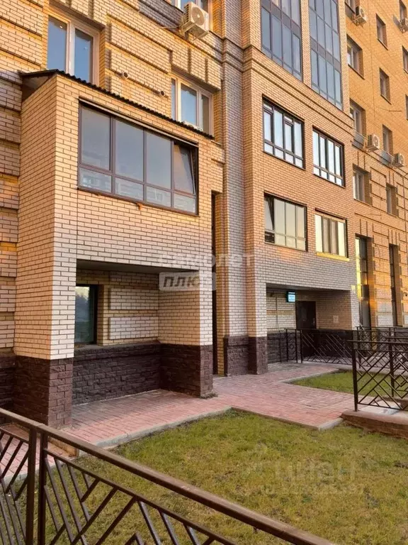 3-к кв. Омская область, Омск ул. 5-я Северная, 124 (102.0 м) - Фото 1