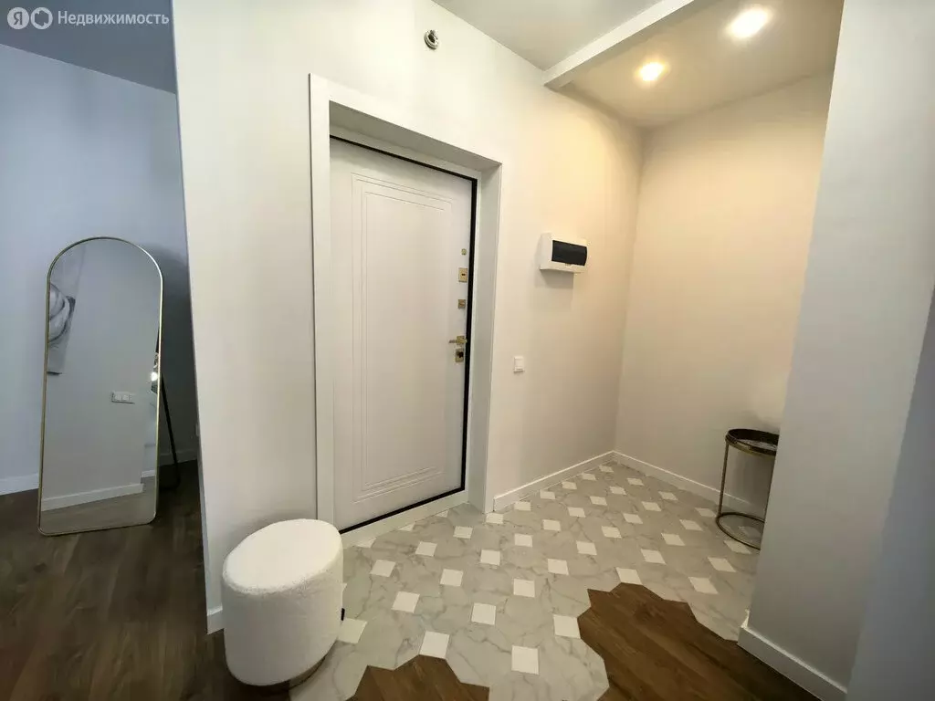 Квартира-студия: Краснодар, улица им. Героя Яцкова И.В., 10 (40 м) - Фото 0