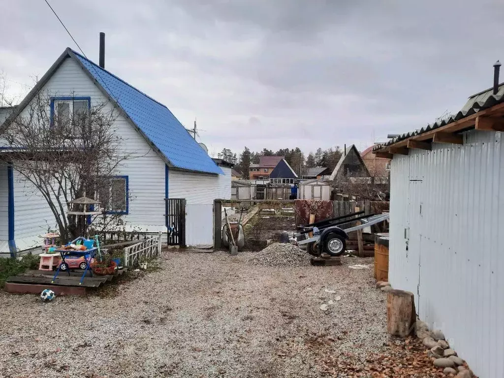 Дом в Саха (Якутия), Якутск ул. Покрышкина, 107 (136 м) - Фото 1
