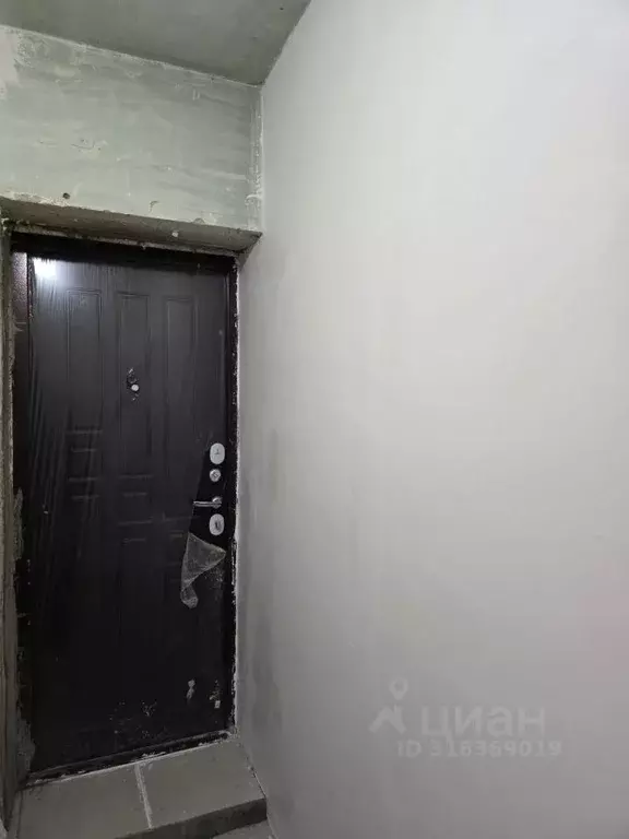 1-к кв. Омская область, Омск Торговая ул., 25 (31.0 м) - Фото 0