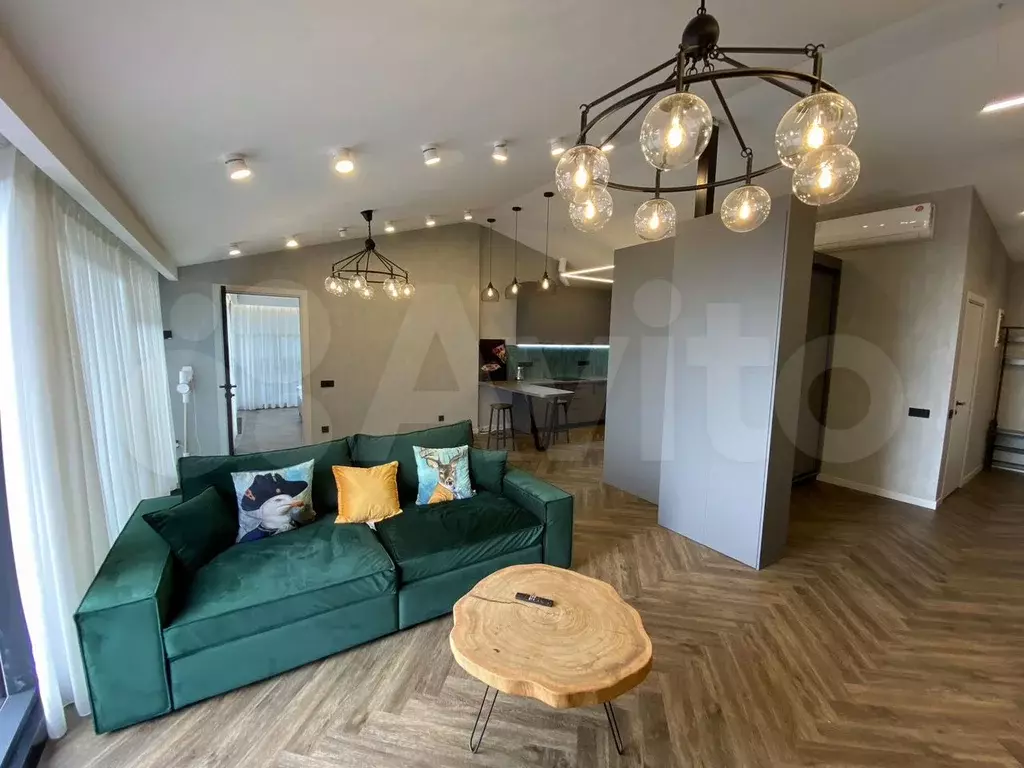 2-к. квартира, 90 м, 5/5 эт. - Фото 0