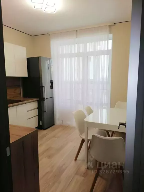 2-к кв. Татарстан, Альметьевск ул. Гафиатуллина, 48 (70.0 м) - Фото 2