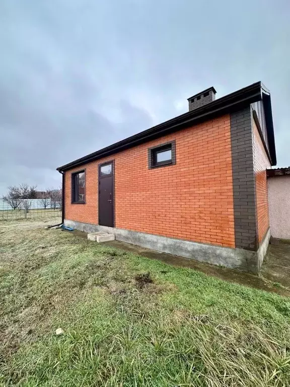 Дом в Ростовская область, Азов Азовский район, ул. Верещагина (63 м) - Фото 2