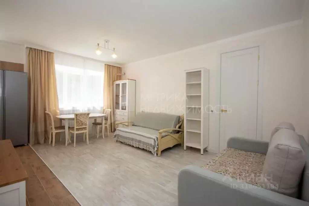 1-к кв. Тюменская область, Тюмень ул. Орджоникидзе, 62 (42.6 м) - Фото 0