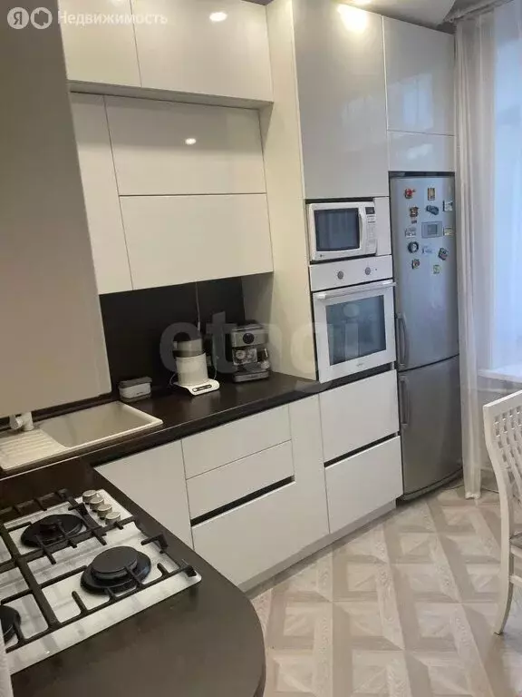 3-комнатная квартира: Саратов, набережная Космонавтов, 2 (83 м) - Фото 1