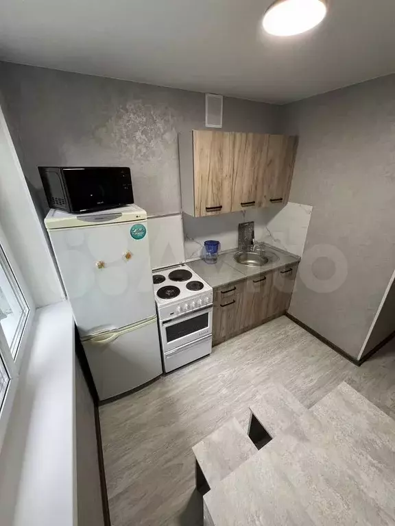 1-к. квартира, 30 м, 5/5 эт. - Фото 1