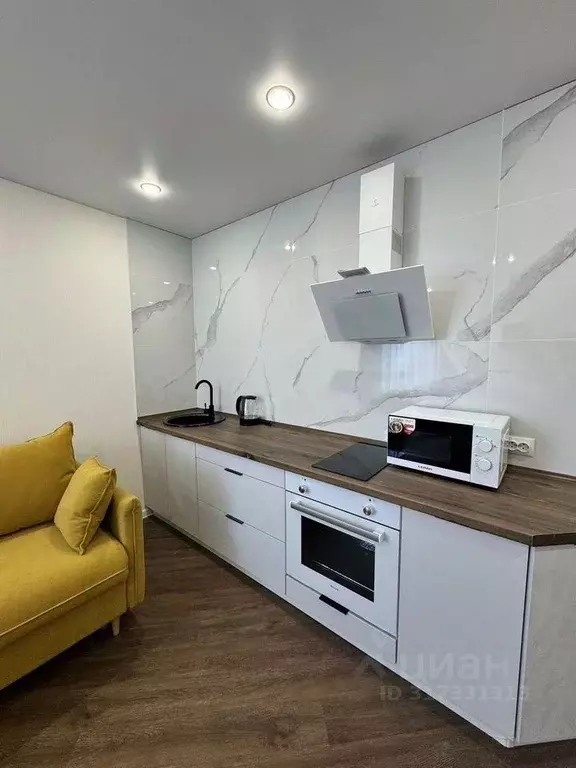 1-к кв. Тюменская область, Тюмень ул. Республики, 204к14 (42.0 м) - Фото 1
