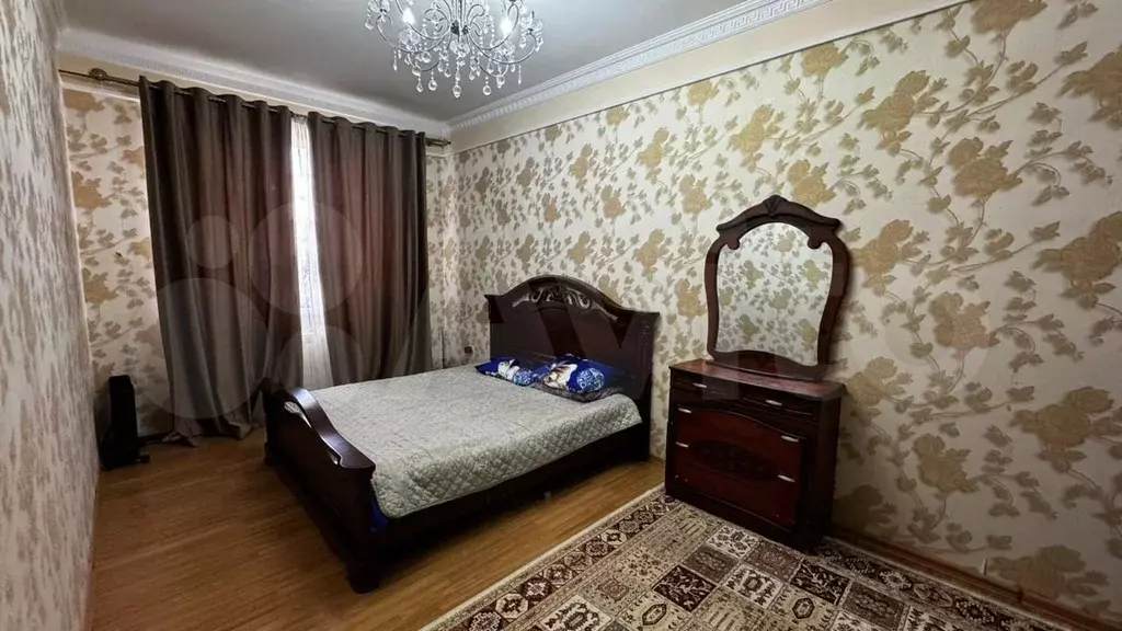 2-к. квартира, 72 м, 2/4 эт. - Фото 0