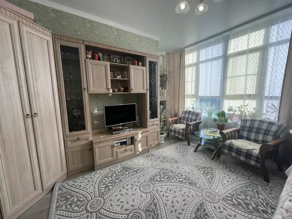2-к кв. Краснодарский край, Геленджик ул. Витебская, 10к10/2 (56.0 м) - Фото 0