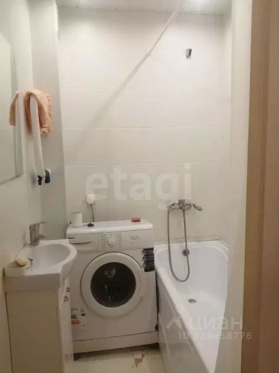 1-к кв. Тюменская область, Тюмень Холодильная ул., 15 (40.8 м) - Фото 1