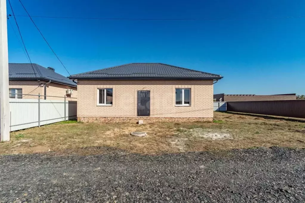 Дом в Ростовская область, Азовский район, с. Пешково Южная ул. (72 м) - Фото 1