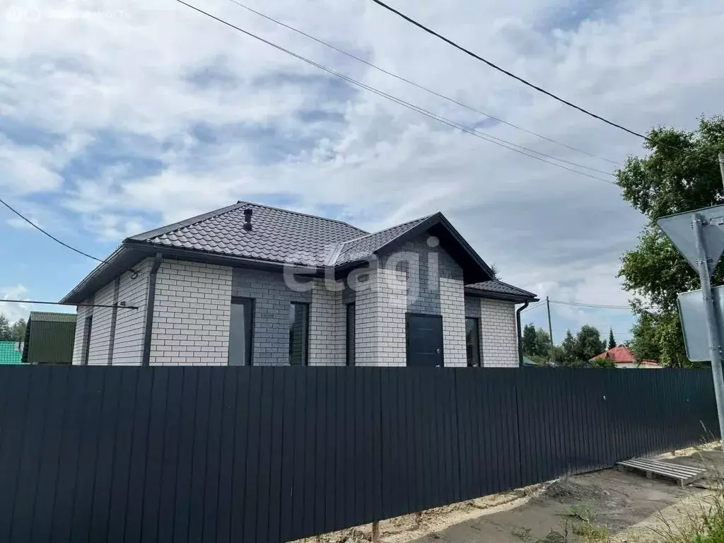 Дом в посёлок Прииртышский, Советская улица (80 м) - Фото 1