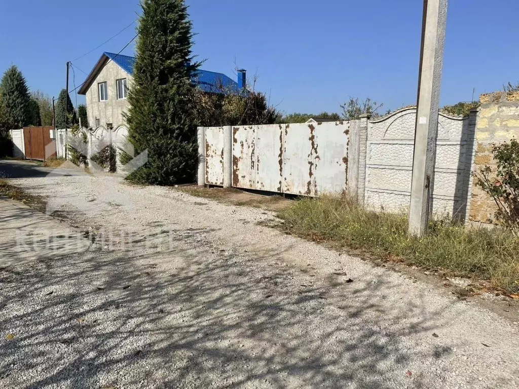 Участок в Крым, Евпатория городской округ, Заозерное пгт ул. Садовая ... - Фото 1