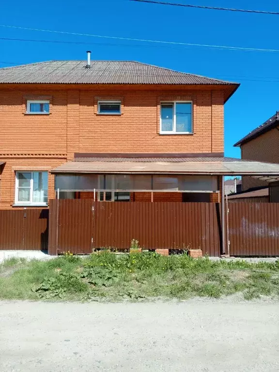 Таунхаус в Новосибирская область, Новосибирск ул. Куйбышева (165 м) - Фото 1