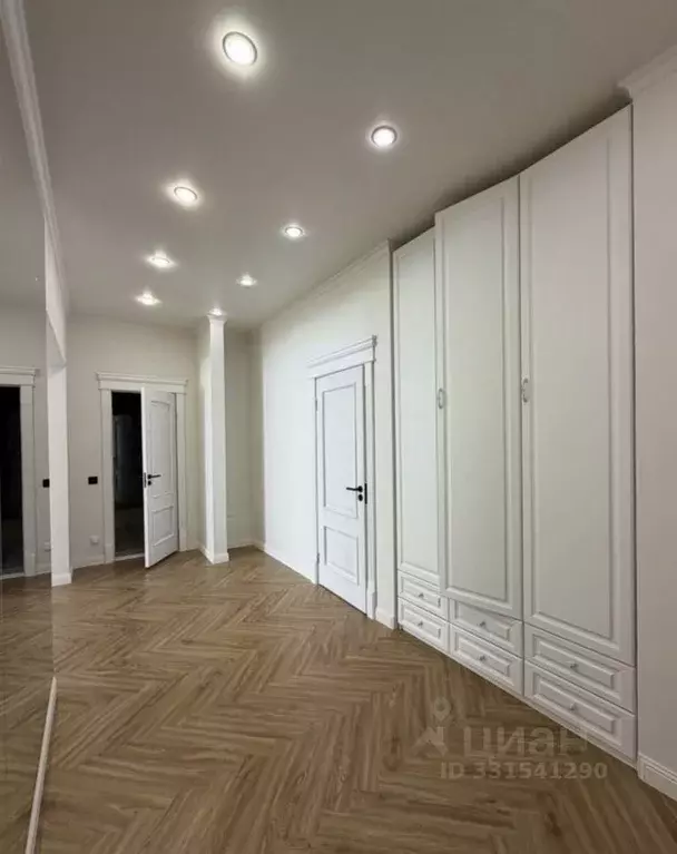 3-к кв. Татарстан, Казань ул. Вишневского, 3 (98.0 м) - Фото 2