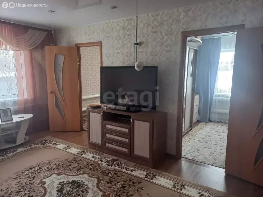 Дом в Кормиловский район, деревня Станкеевка, улица Труда (73.3 м) - Фото 1