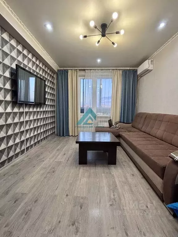 2-к кв. Оренбургская область, Оренбург ул. Карпова, 3/1 (60.0 м) - Фото 1